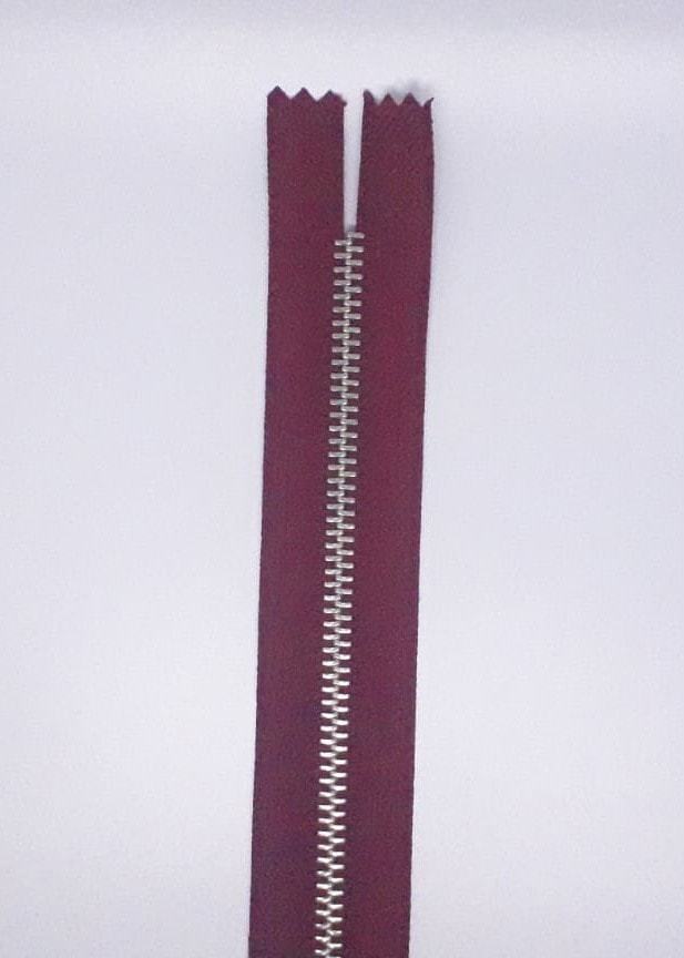 TİT T/5 Metal Fermuar - Beyaz Diş 50 Ad. (1 pk) Öküz Kanı - 55 cm