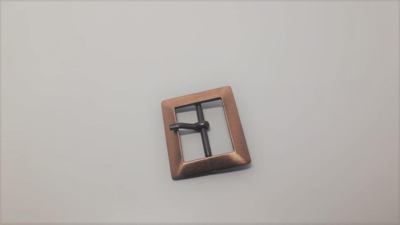 Köşeli Model Zamak Toka - 100 Ad. (1 pk) Bakır Oksit Orta Boy