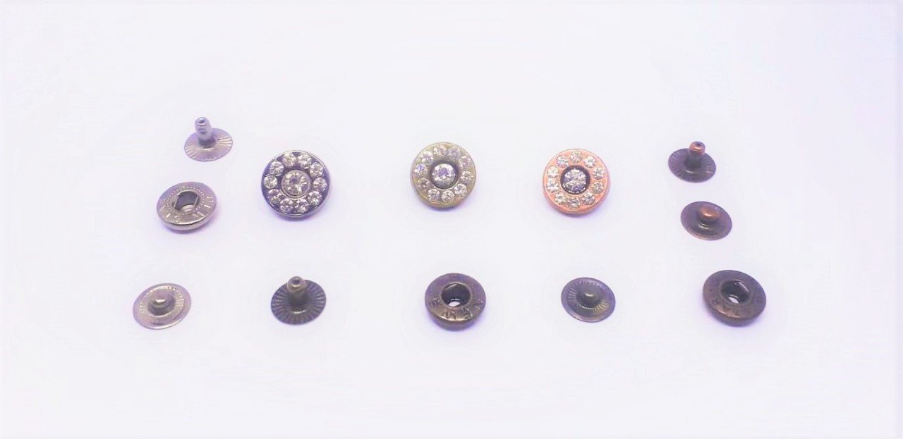 Taşlı Çıtçıt Küçük Model 2 - 100 Ad. (1 pk)