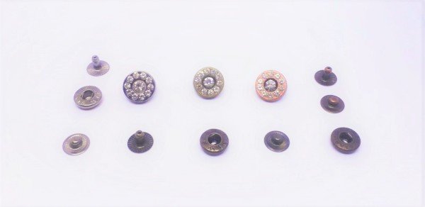 Taşlı Çıtçıt Küçük Model 2 - 100 Ad. (1 pk)