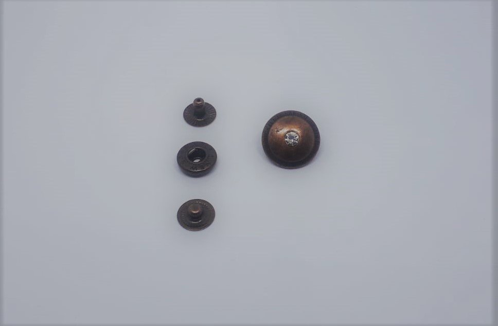 Taşlı Çıtçıt Model 6 - 100 Ad. (1 pk) Bakır Oksit