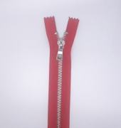 TİT T/5 Metal Fermuar - Beyaz Diş 50 Ad. (1 pk) Kırmızı - 55 cm